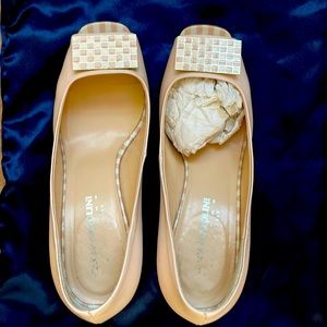 Open toe shoes made in Italy by Paul Pazolini, size 7